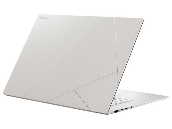 Ноутбук ASUS Zenbook S 16 OLED UM5606WA-RK226W (90NB13M2-M00DH0) 16" Ryzen AI 9 365 Radeon 880M Graphics SSD 1ТБ ОЗУ 24ГБ MS Windows 11 Home Белый