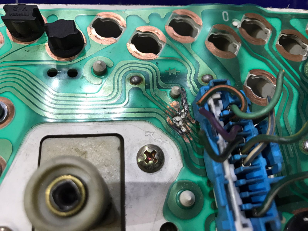 Щиток приборов TOYOTA DUET 1999