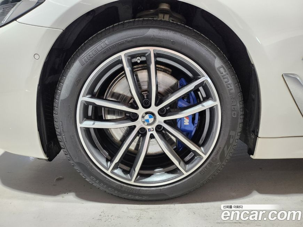 BMW 5 Series (G30) 523d M Sports (07.2023)