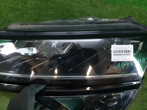 Фара левая Skoda Karoq (2017-2021) LED