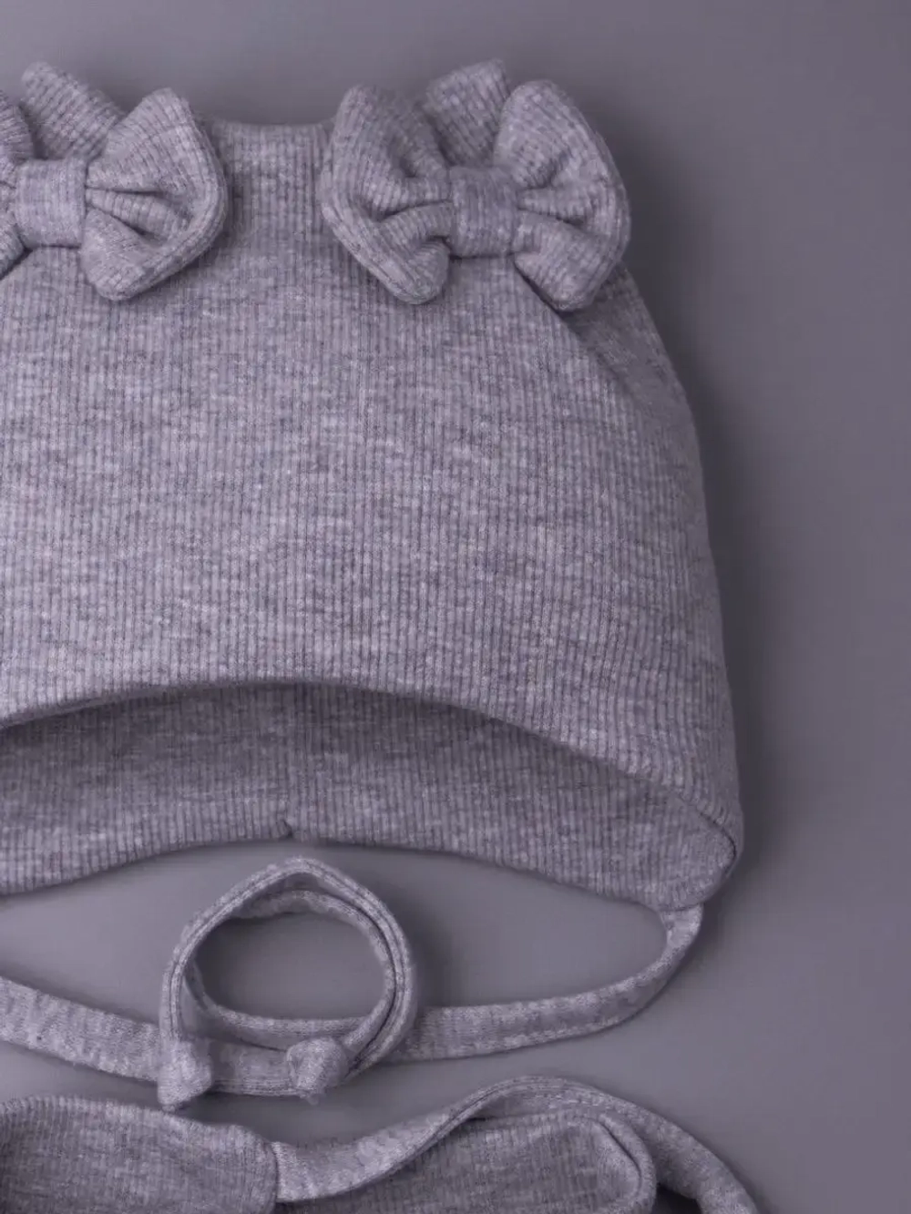 Шапка для девочки с ушками осенняя и снуд