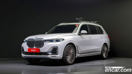 BMW X7 (G07) xDrive 40i Design Pure Excellence 7-и местный (05.2021)