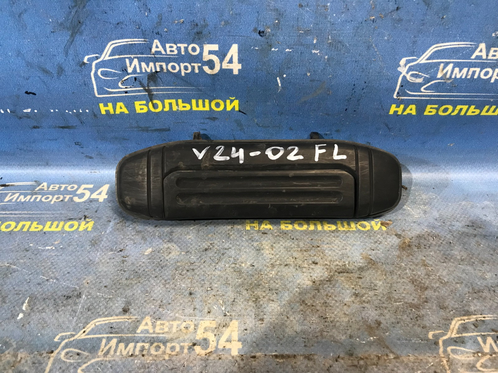 Ручка двери передней левой внешняя MITSUBISHI PAJERO 1994