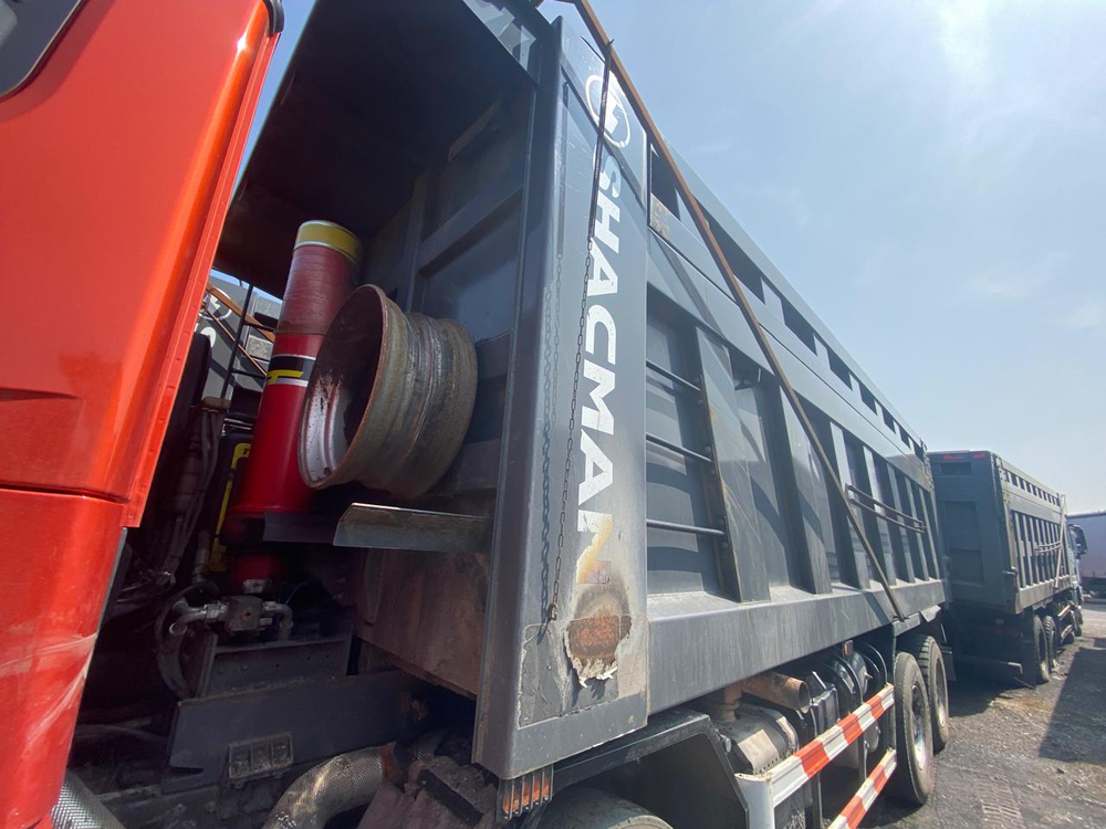 Shacman (Shaanxi) SX* 8x4 Самосвал SX331863366 (Дизельный, 12,5 л, 544 л.с., МТ)