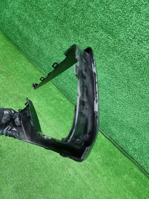 Накладка переднего бампера правая Hongqi HS5 19-нв