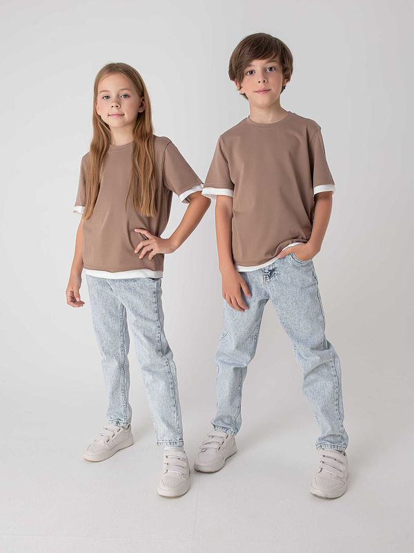 Футболка с контрастной отделкой 