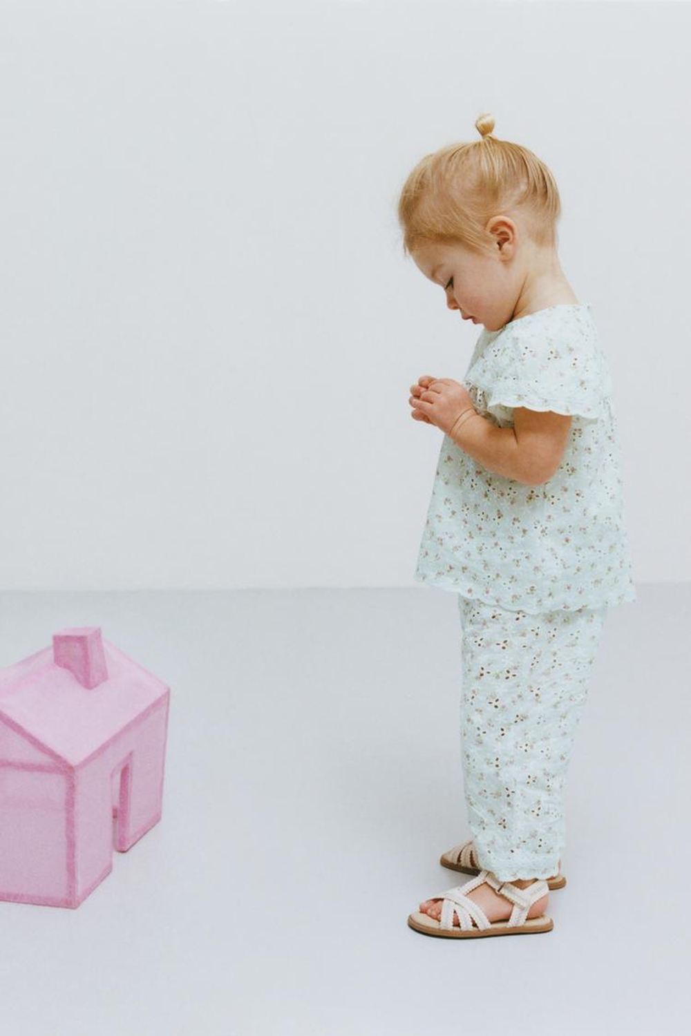 ZARA БРЮКИ-КЮЛОТЫ С ВЫШИВКОЙ В ШВЕЙЦАРСКОМ СТИЛЕ И ЦВЕТОЧНЫМ ПРИНТОМ, ЦВЕТ МОРСКОЙ ВОЛНЫ