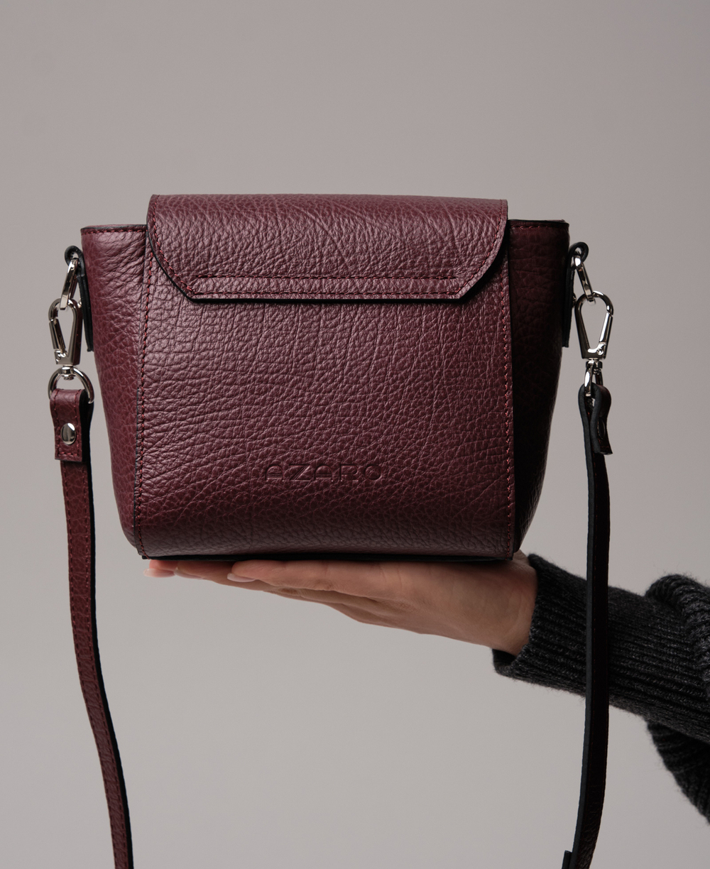 Сумка кожаная через плечо бордо/бизон