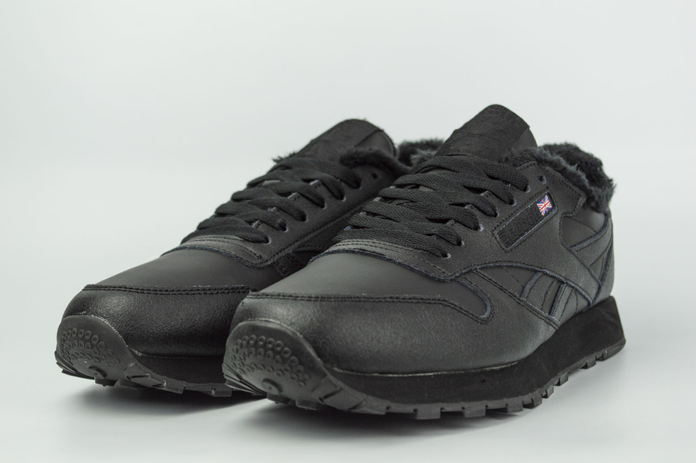 Кроссовки Reebok Classic Leather Fur Triple Black 2