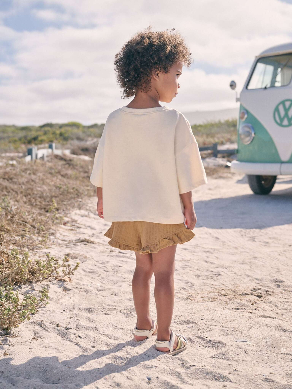 Футболка и шорты в комплекте для девочки Next AE6-175, Бежевый, Молочный