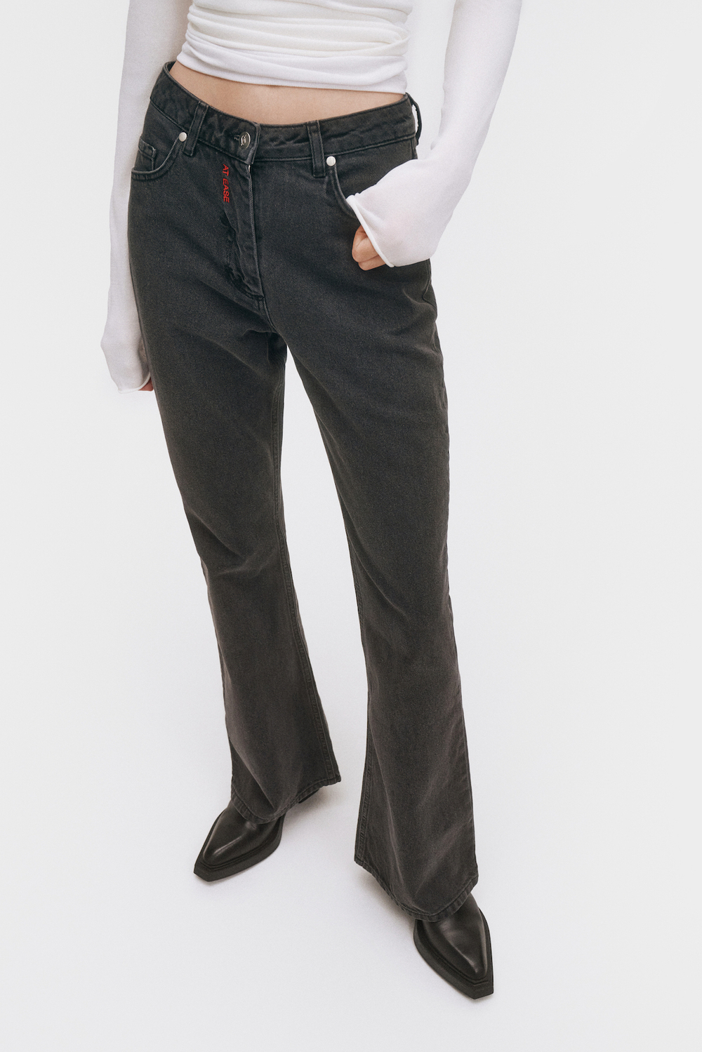 Джинсы женские bootcut серого цвета Woman Jeans Bootcut Dark grey