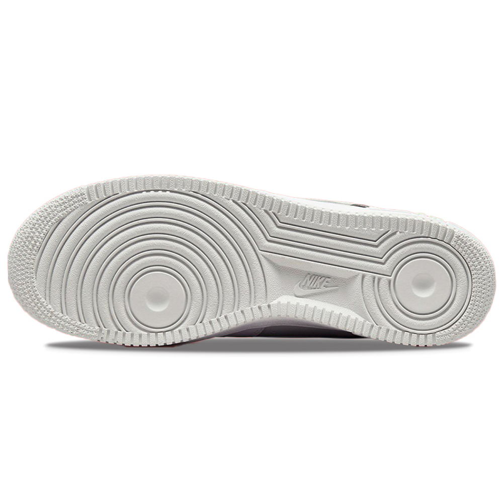 Кроссовки Nike Air Force 1 Low 07 LV8 Ghost Swoosh