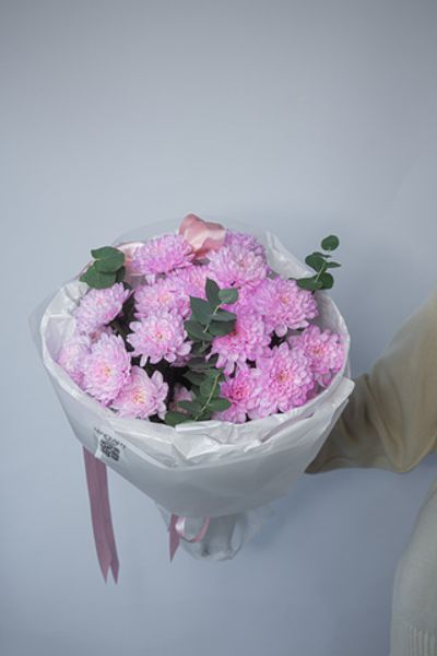 Хризантема с эвкалиптом "S"