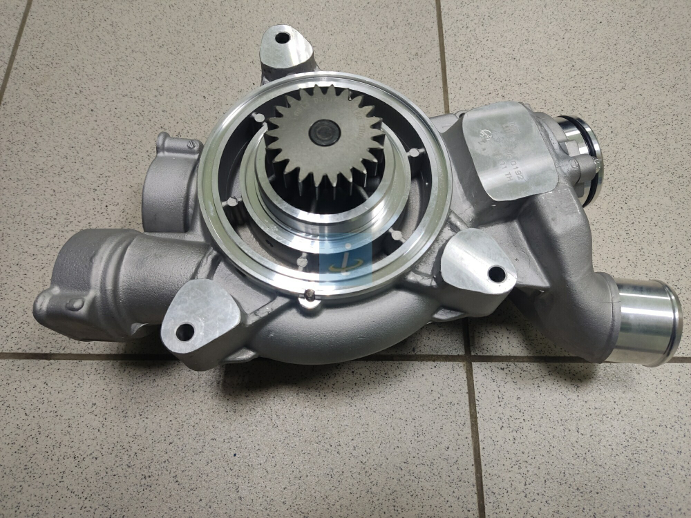 Насос водяной для ЯМЗ 651