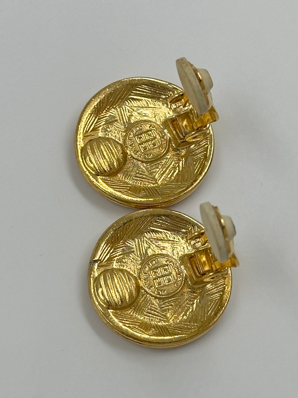 Клипсы с лого Givenchy