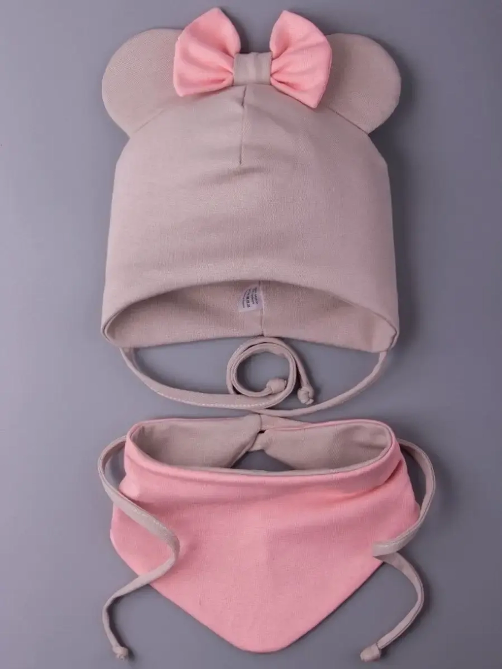 Шапка для девочек с ушками и снуд на осень