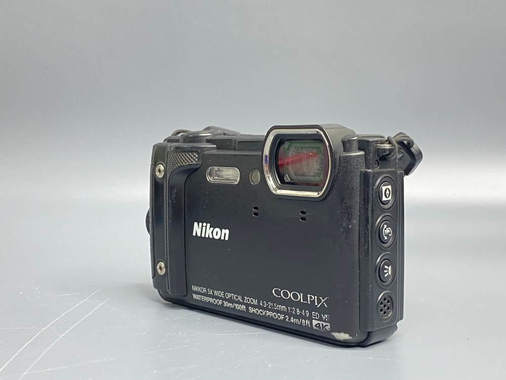 Nikon Coolpix W300