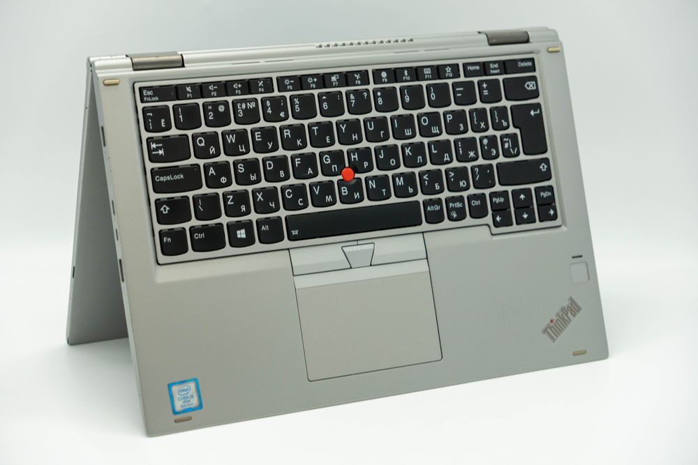 Lenovo ThinkPad X380 Yoga ( i5-8350U )