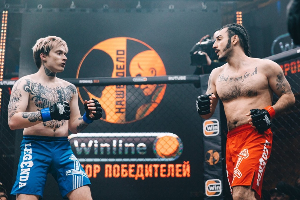 Шорты спортивные тренировочные Legenda Меч красный &