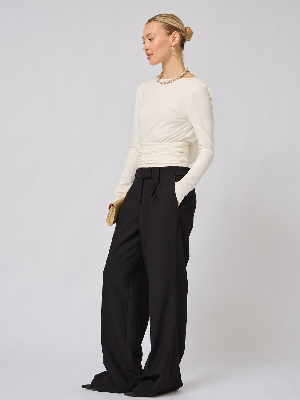 Брюки широкие с защипами