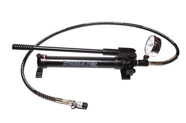 Насос гидравлический ручной с манометром(20-700bar,емкость масла-1л, длина-600мм,ширина-120мм,высота-240мм) FORCEKRAFT FK-B700B