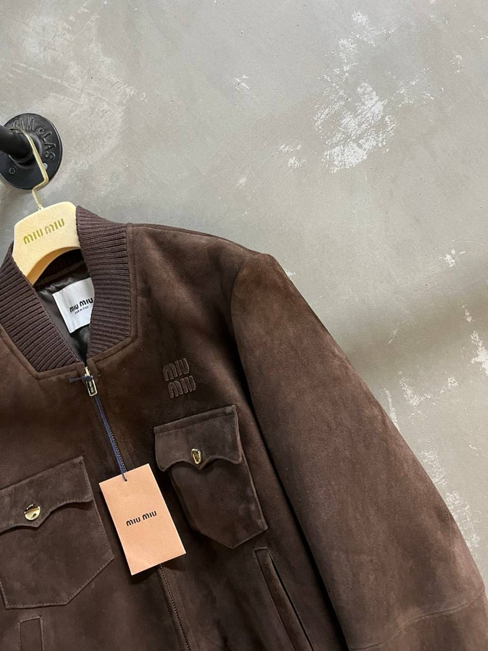 Замшевый бомбер Miu Miu