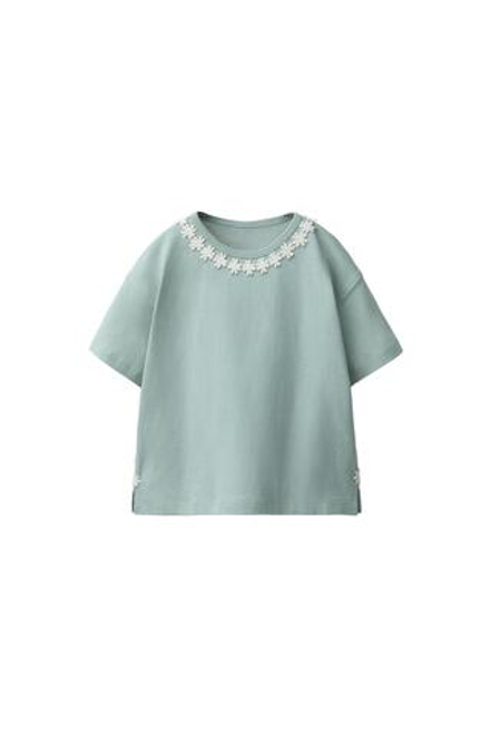 ZARA ФУТБОЛКА С КРУЖЕВНЫМИ МАРГАРИТКАМИ, СИНЕВАТЫЙ