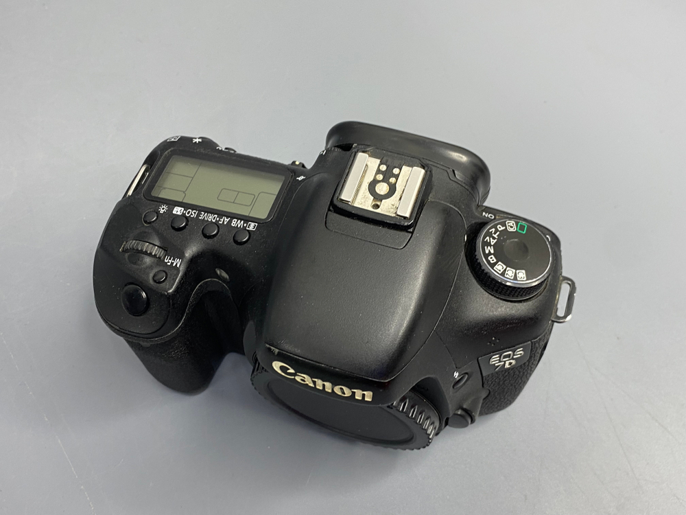 Canon EOS 7D 75.000 кадров
