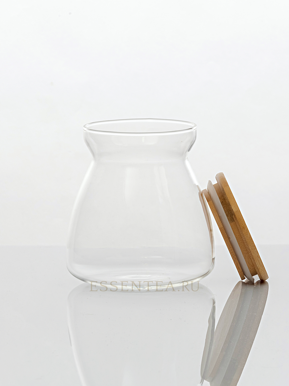 Банка стеклянная "Корли" с бамбуковой крышкой 650 мл