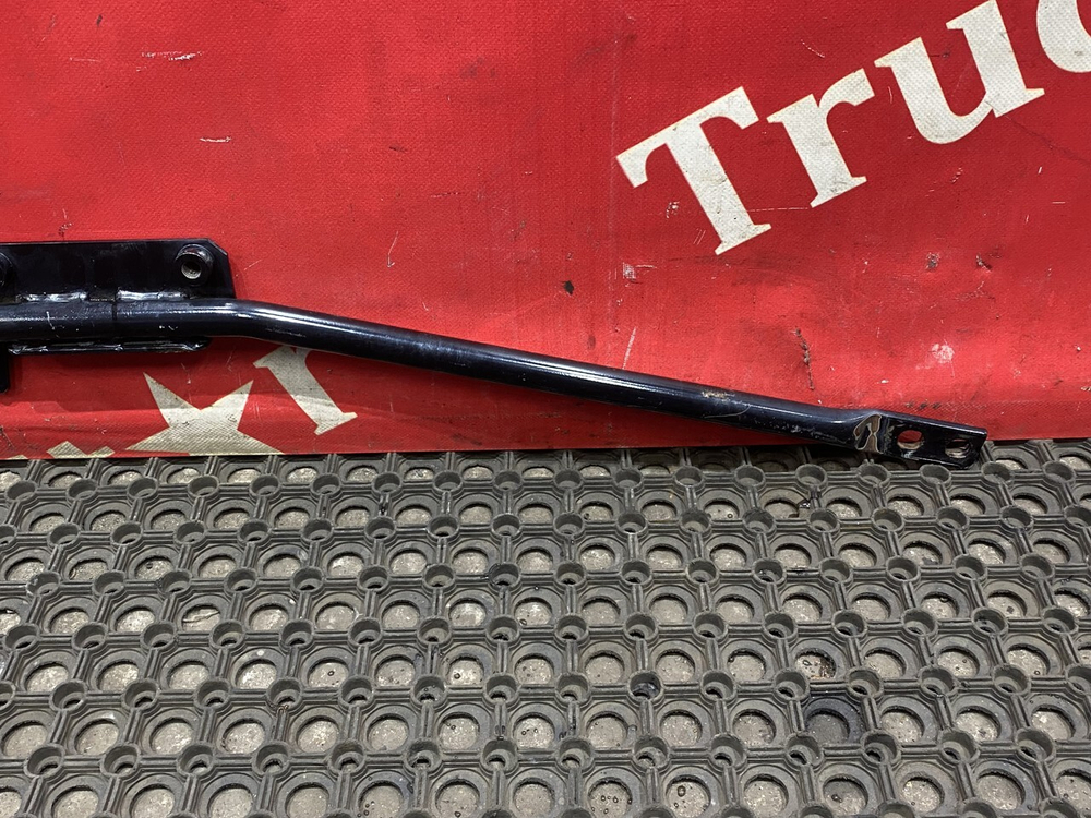 Тяга торсиона кабины 2019г