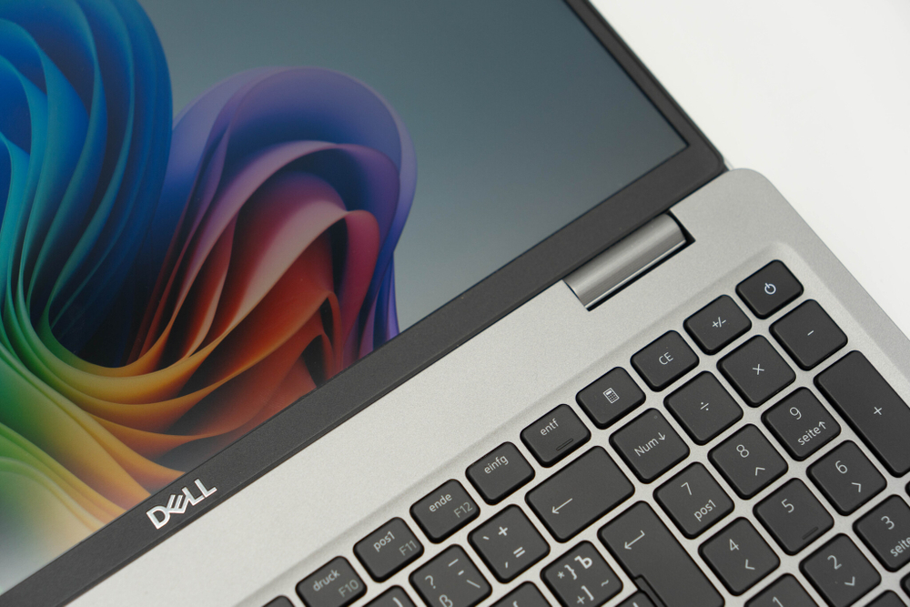 Ноутбук Dell Precision 3561 ( i7-11850H / Quadro T600 )