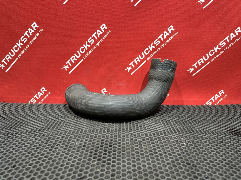 Патрубок радиатора