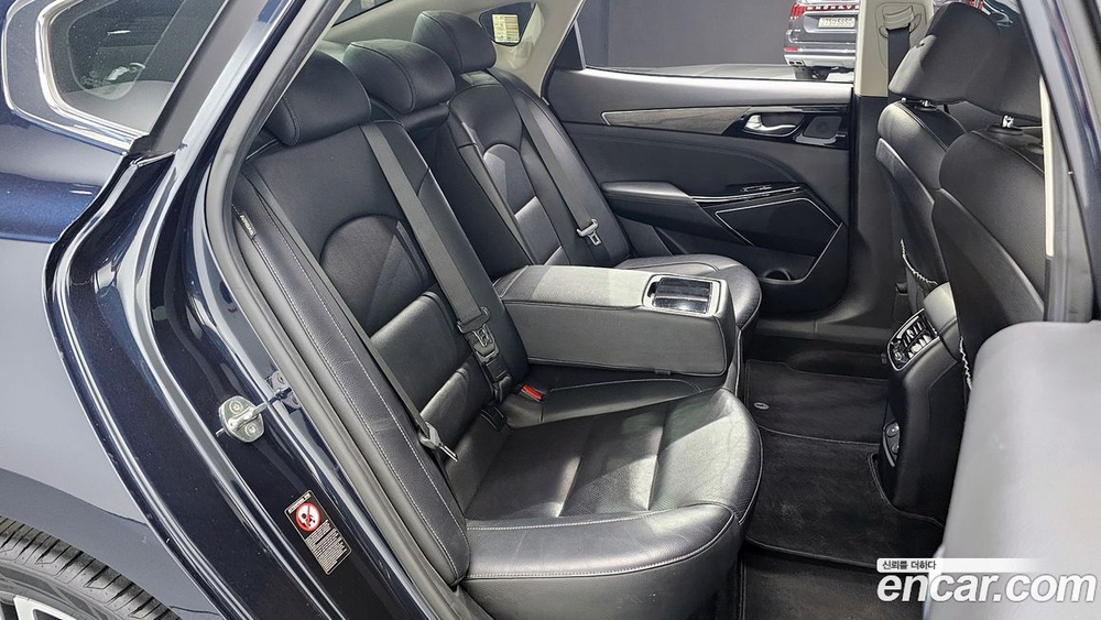Kia K7 (Cadenza) Premier Hybrid Noblesse (07.2020)
