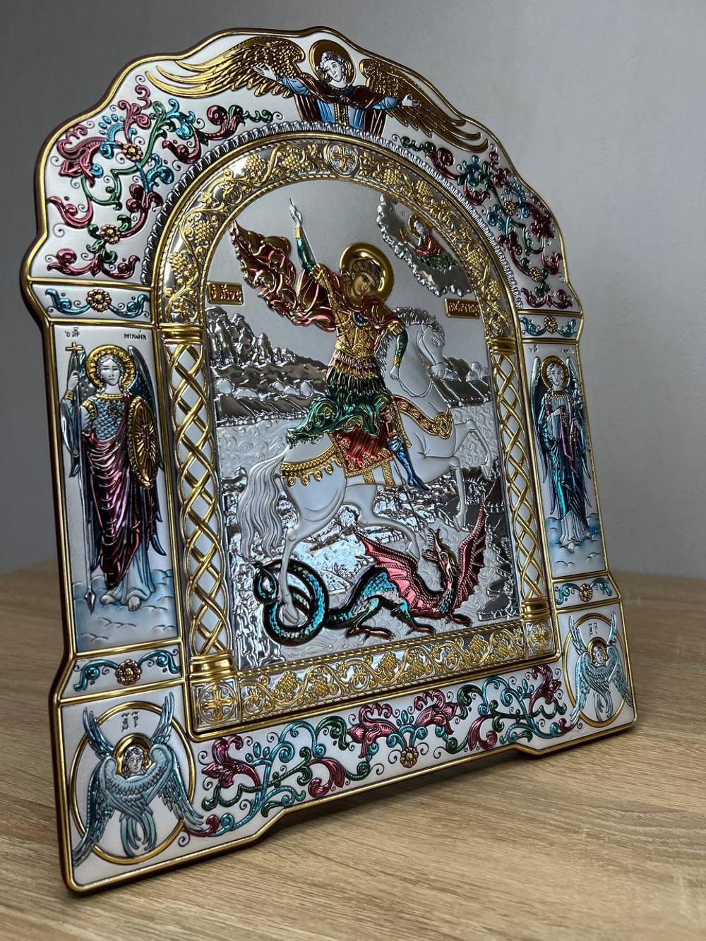Георгий Победоносец, икона арочная с рамкой, красное дерево, эмаль 266х335