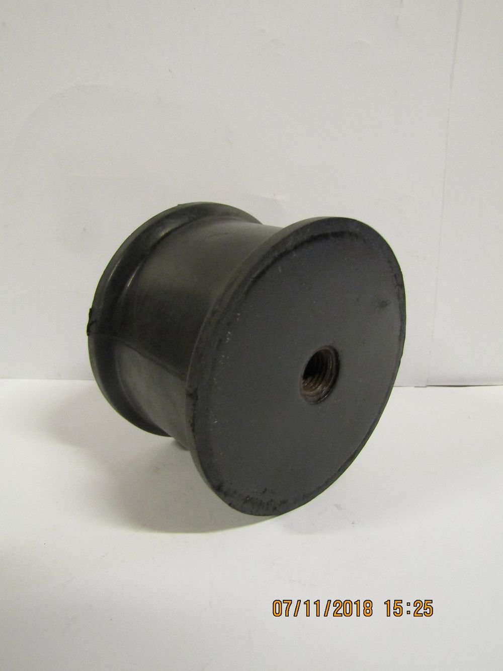 Амортизатор (100х68х1Ш М16 х40хD2 М16) платформы двигателя TSS-СР-420/SHOCK ABSORBER