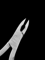 Кусачки для кожи со спиральной пружиной, длина режущей кромки 7 мм