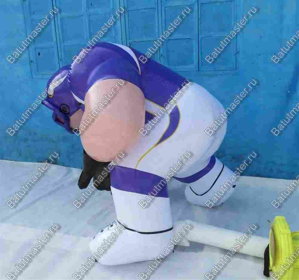 Надувная фигура «Регбист»