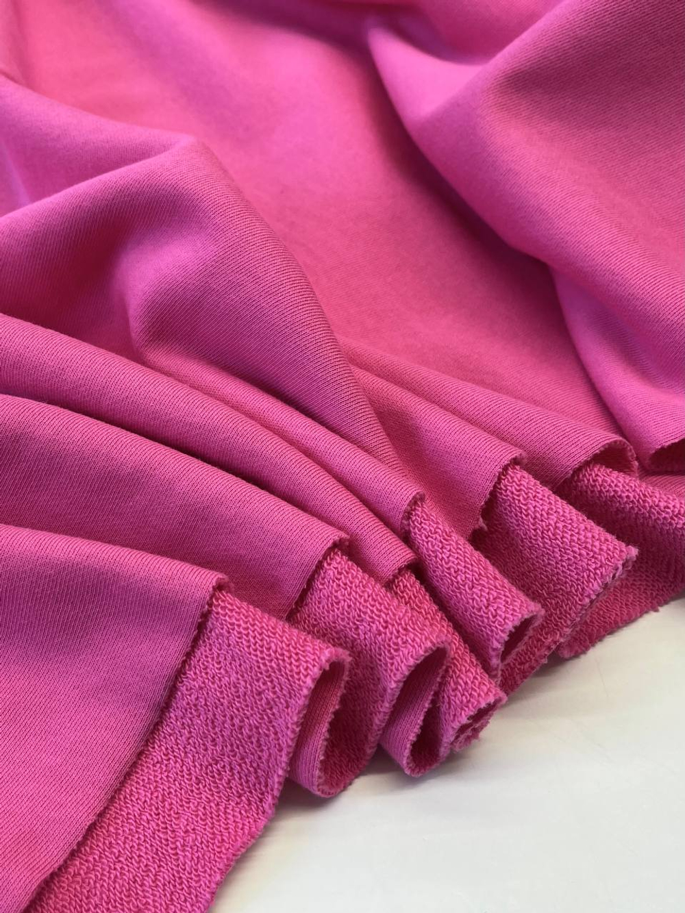 Трикотаж футер хлопковый Gucci ярко-розовый