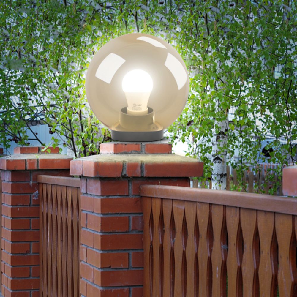 Садово-парковый светильник ЭРА НТУ 01-100-303 шар золотистый на опору / кронштейн IP44 Е27 max100Вт d300mm | Садово-парковые светильники