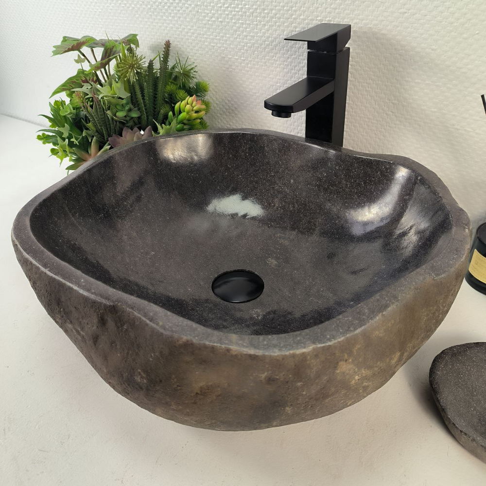 Раковина из речного камня RS-65253 48*42*16 0856