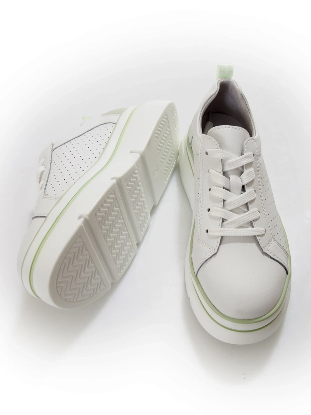 Кроссовки женские летние натуральная кожа