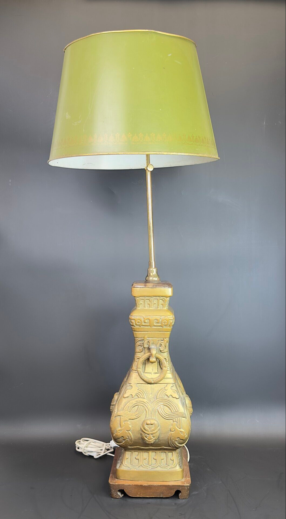 Винтажная лампа в стиле Джеймса Монта