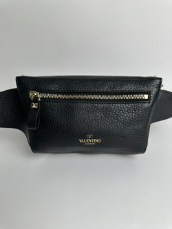 Сумка Valentino Leather Rockstud Belt Bag