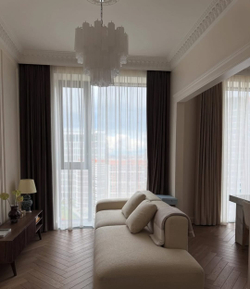 Люстра из стеклянных туб в белом цвете