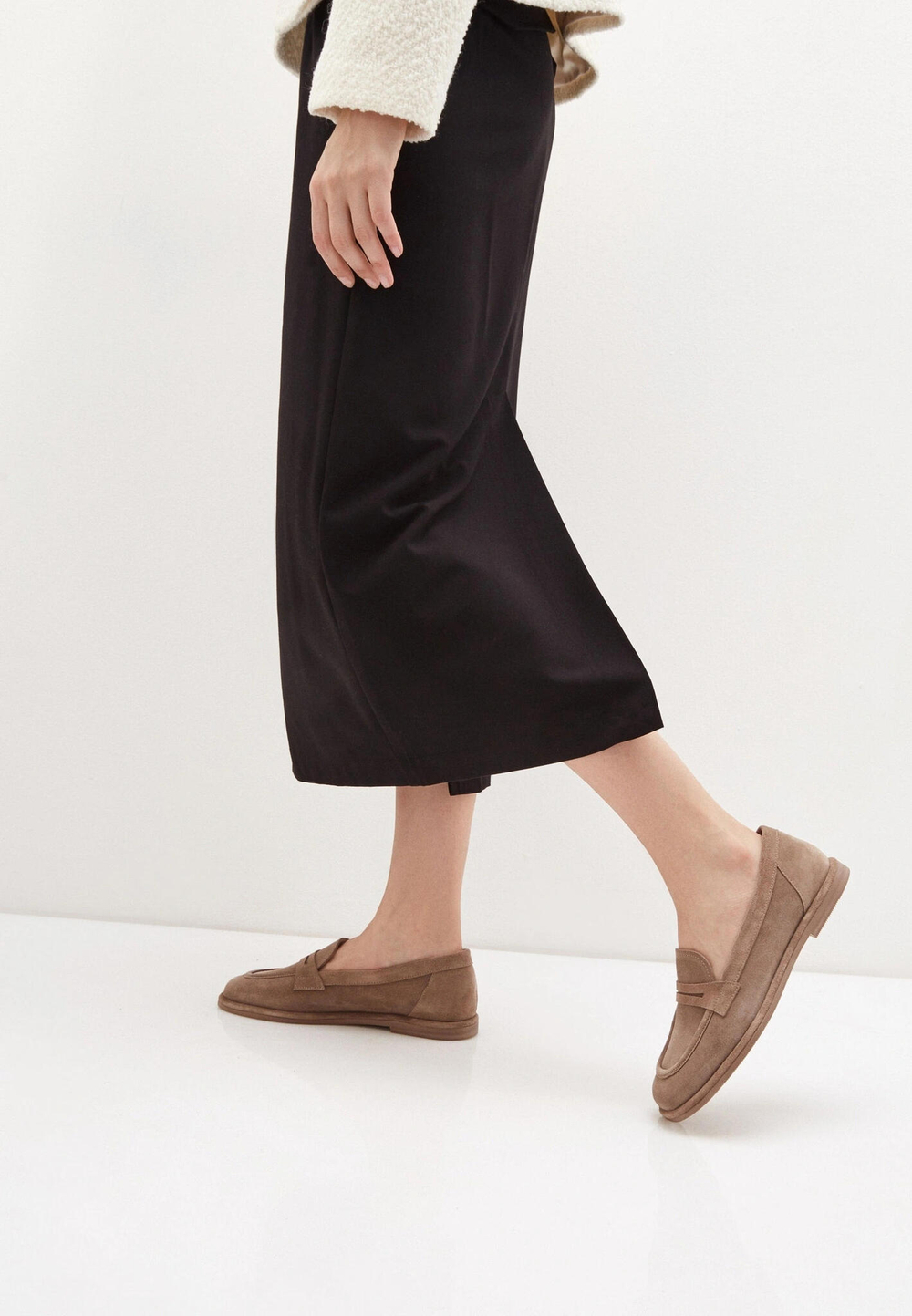 Лоферы // Lia // Beige // Suede