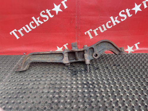 Кронштейн пневморессоры правый