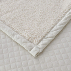 Плед 220х240 Sofi De MarkO Гранд молочный