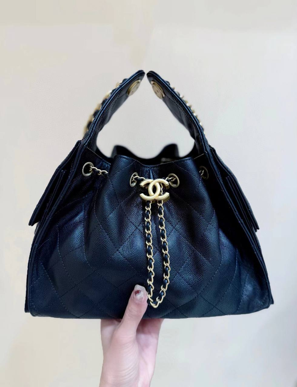 Черная сумка Chanel 25 Small HANDBAG в зернистой коже
