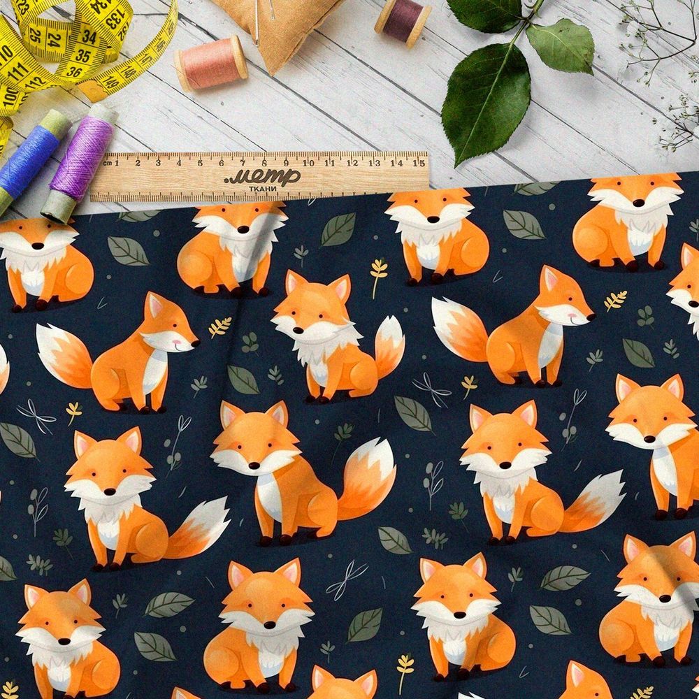 Ткань Ниагара Софт лисята на темном фоне