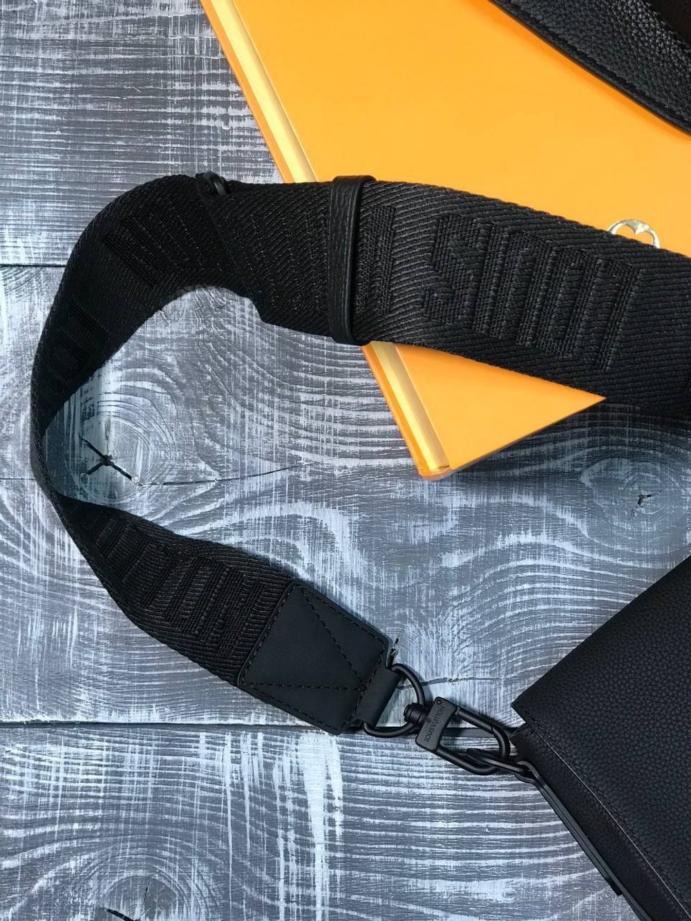 Сумка Louis Vuitton